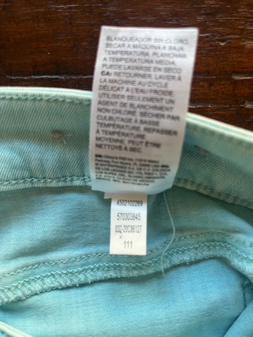 Chico’s NWOT So Slimming Girlfriend Crop Light Aqua Sz 1 - Picture 8 of 10